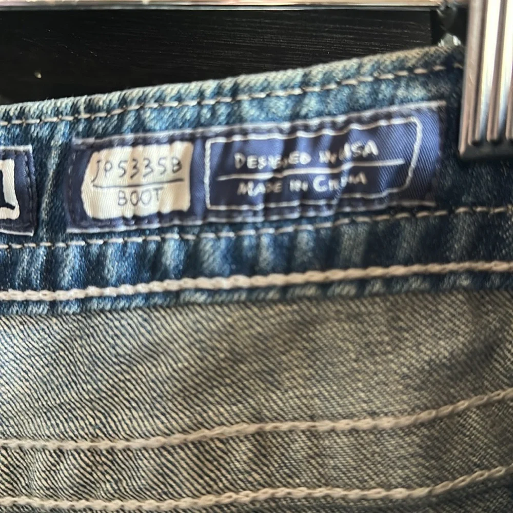 Miss Me Boot Cut Jeans Size 31Embellished Bling Flap Pockets - Picture 4 of 10